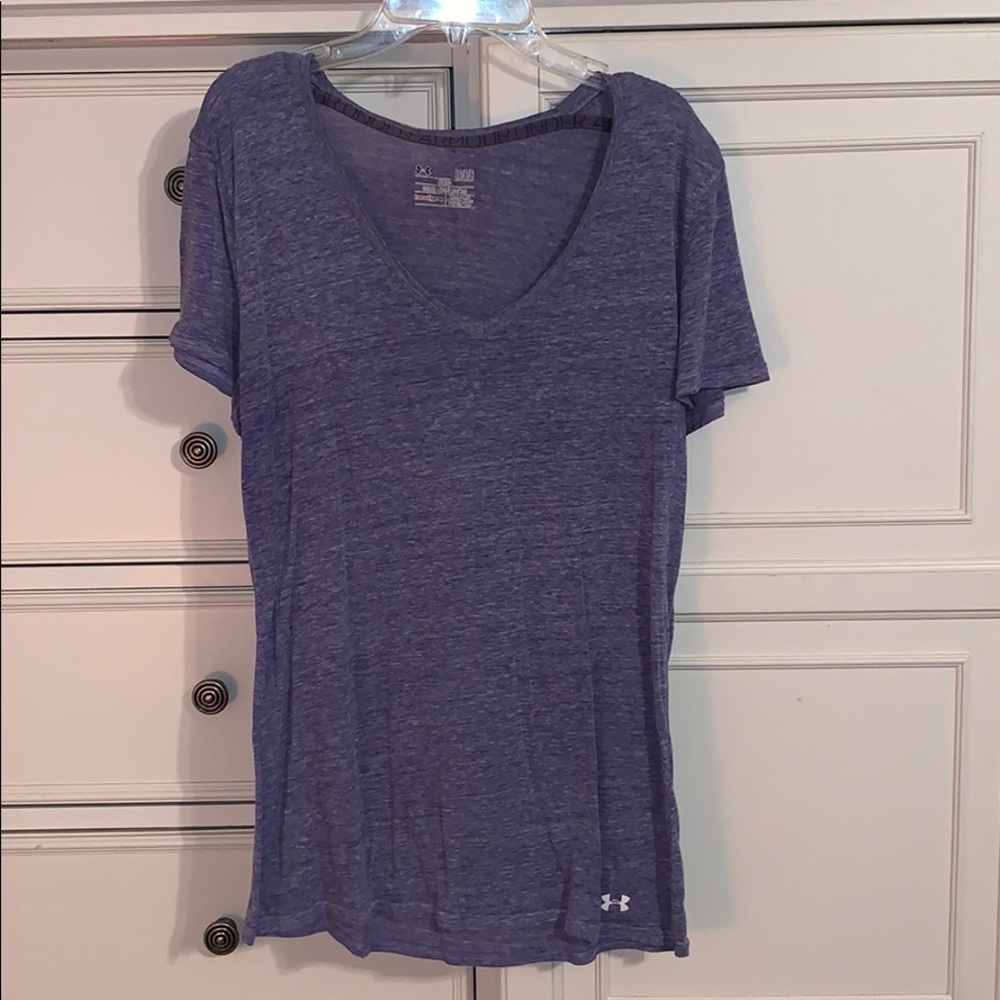 UA vneck